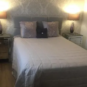 Double With En-suite. For North West Homestay